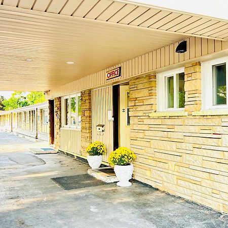 Brant Inn 브랜트퍼드 외부 사진